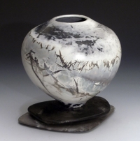 Pedestal pot Pedestal pot